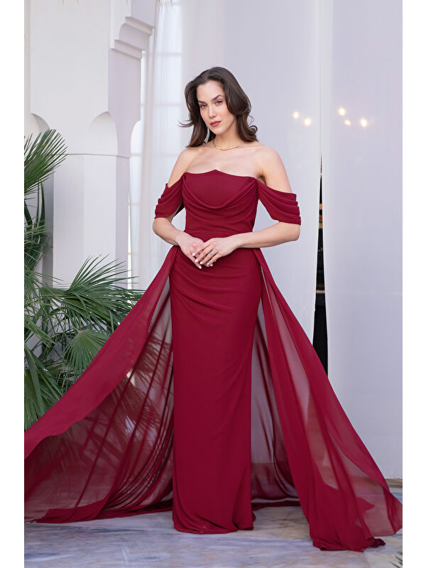 Lafaba Kadın Bordo Kayık Yaka Kuyruklu Uzun Şifon Abiye Elbise