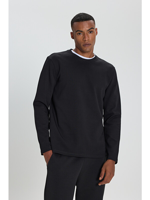 Altınyıldız Classics Erkek Siyah Slim Fit Dar Kesim Bisiklet Yaka Uzun Kollu Esnek Tişört