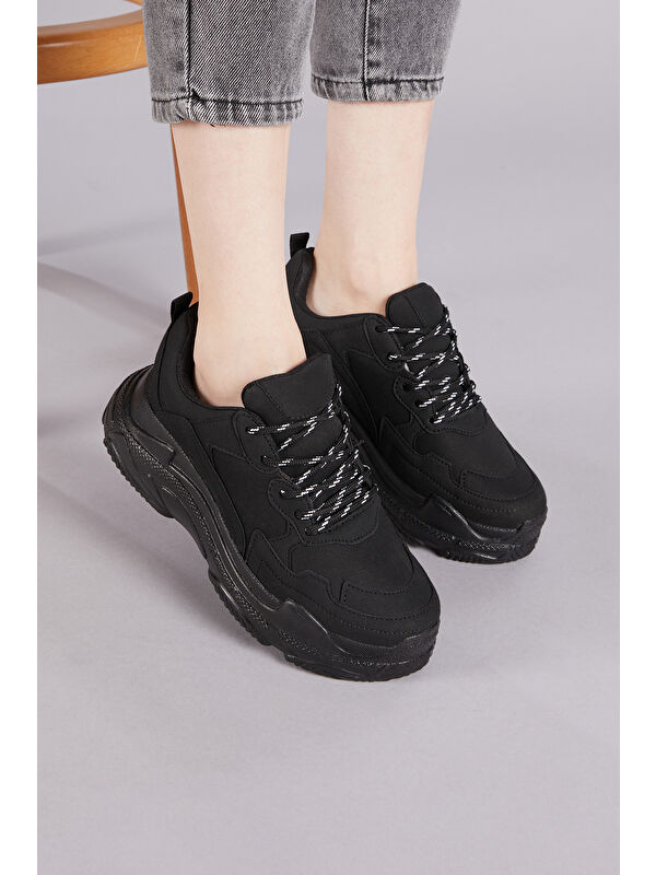 Kadın Siyah Süet Yüksek Taban Bağcıklı Spor Ayakkabı - Görsel 4