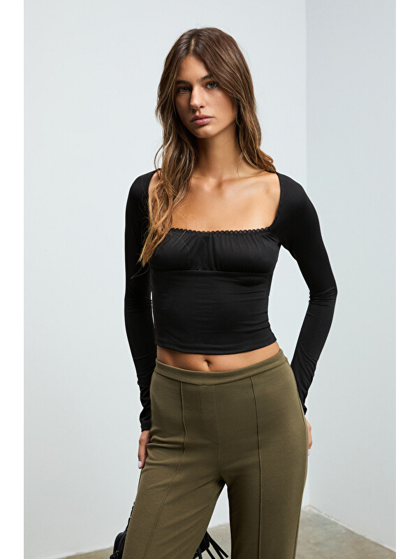GRIMELANGE SILIVRA Kadın Havuz Yakalı Esnek Kumaşlı Slim Fit SİYAH Bluz