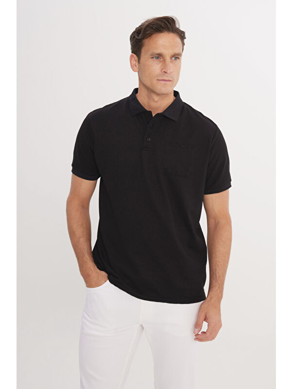 AC&Co / Altınyıldız Classics Erkek Siyah-Siyah Pamuklu Comfort Fit Rahat Kesim Polo Yaka Cepli Tişört