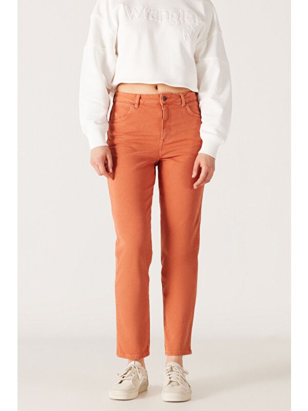 Wrangler Mom Straight Fit Düz Kesim Yüksek Bel Turuncu Esnek Pantolon
