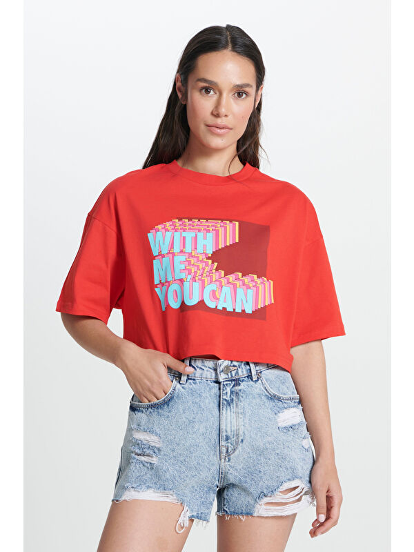 Wrangler Rahat Kesim %100 Pamuk Bisiklet Yaka Kırmızı Crop Tişört