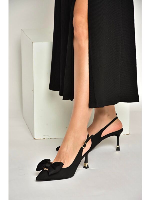 Fox Shoes Siyah Kadın Topuklu Ayakkabı Y308203704