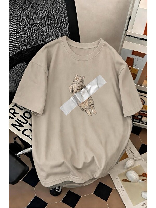 Oksit Pop Art Tarzı "Bantlanmış Kedi" Desenli Pamuklu Rahat Unisex Tişört