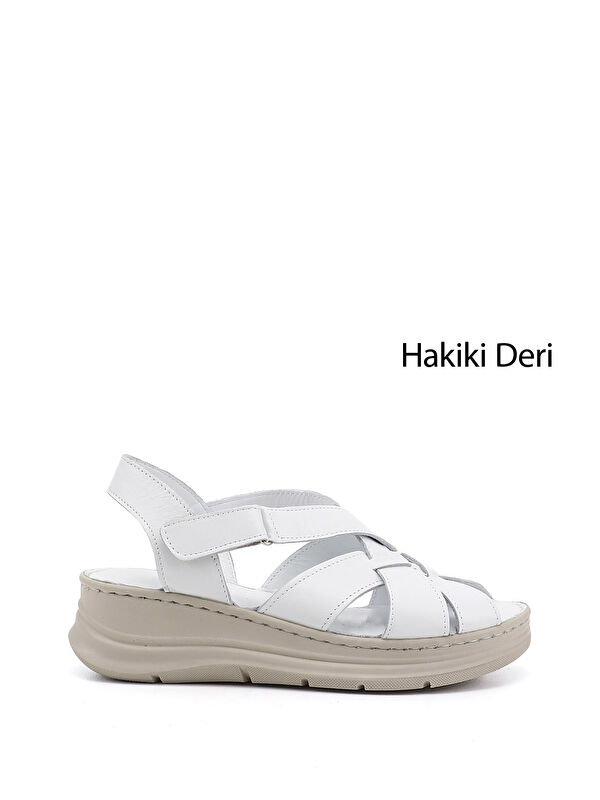 GÖNDERİ(R) Kadın CANLI BEYAZ Cırt Bantlı Dolgu Topuk Hakiki Deri Sandalet