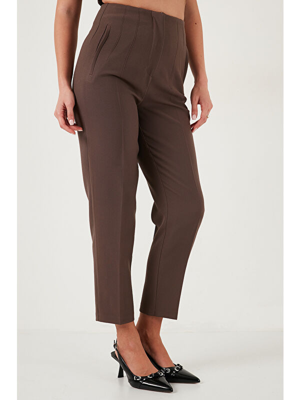 Lela Regular Fit Yüksel Bel Düz Paça Havuç Pantolon 68350109
