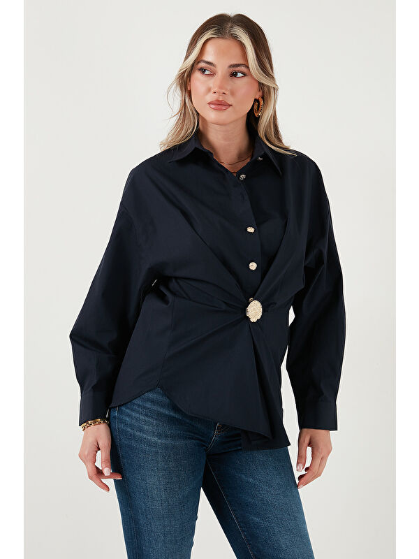 Lela Pamuklu Regular Fit Broş Detaylı Uzun Kollu Gömlek 6834990