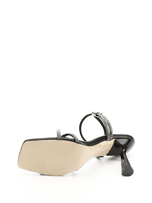 Kadın SİYAH Taşlı Bilekten Ayarlamalı Kadeh Ökçe Sandalet - Görsel 4