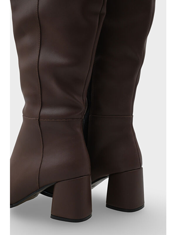 Cathrine Oval Burunlu Yandan Fermuarlı Topuklu Kadın Çizme - Görsel 4