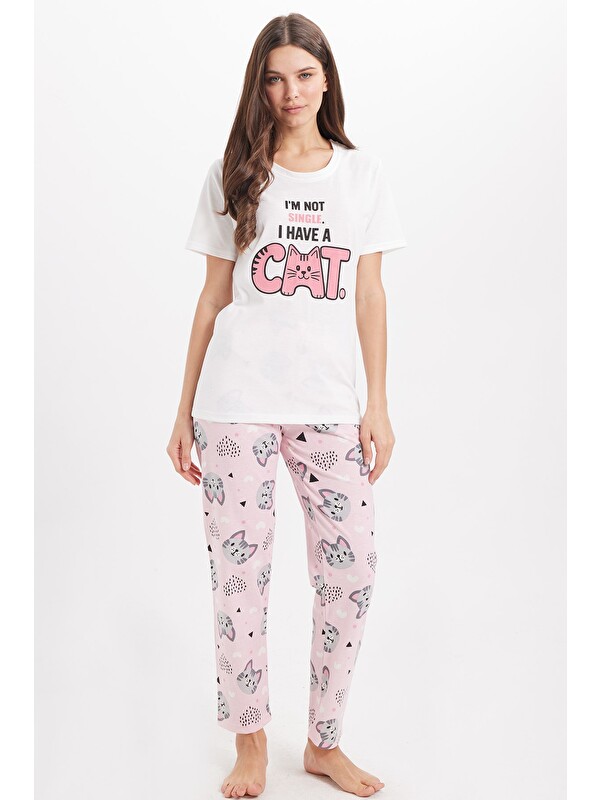 TUDORS Kadın Regular Fit Klasik Kesim Pamuklu Bisiklet Yaka Kısa Kollu Baskılı Beyaz Pijama Takımı