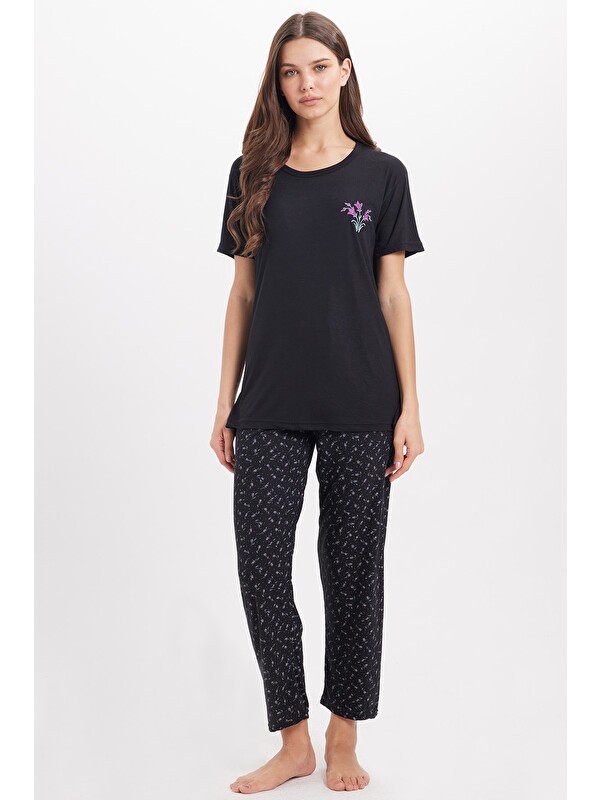 TUDORS Kadın Standart Fit Normal Kesim Bisiklet Yaka Kısa Kollu Baskılı Siyah Pijama Takımı
