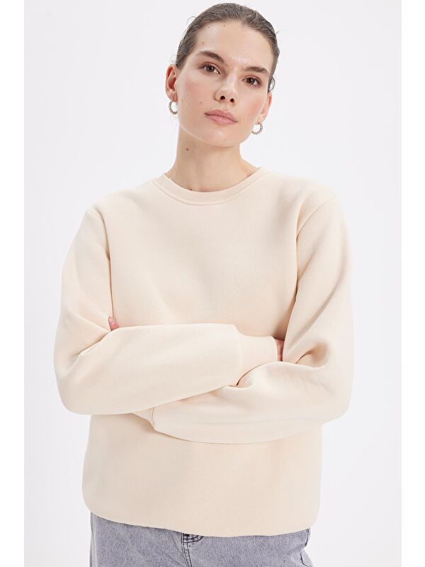 TUDORS Kadın Oversize Geniş Kesim Pamuklu 3 İplik İçi Polarlı Basic Bej Bisiklet Yaka Sweatshirt