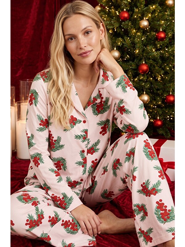 Siyah İnci Pembe Yılbaşı Temalı Desenli Termal Kumaşlı Ultra Soft Yumuşak Düğmeli Örme Pijama Takımı