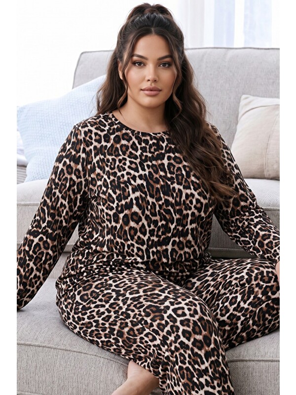 Siyah İnci Leopar Desenli Termal Kumaşlı Ultra Soft Yumuşak Büyük Beden Battal Boy Örme Pijama Takımı