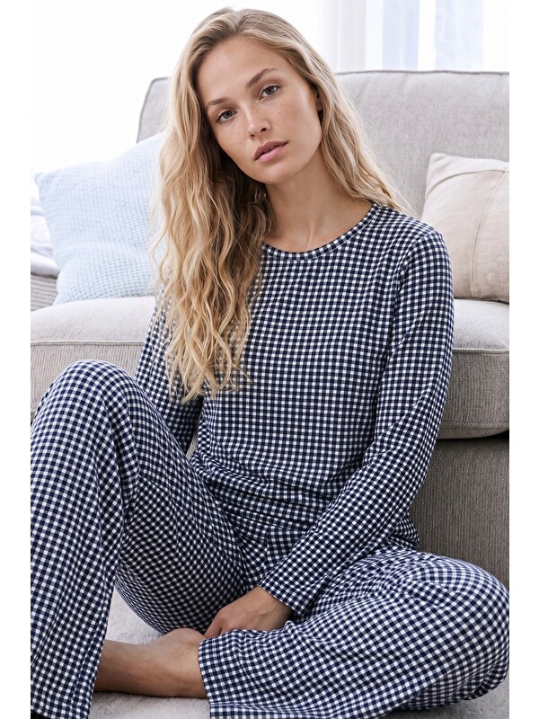 Siyah İnci Lacivert Ekose Desenli Termal Kumaşlı Ultra Soft Yumuşak Örme Pijama Takımı