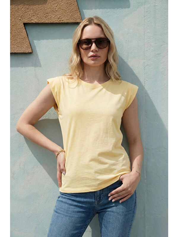 Lela % 100 Pamuklu Bisiklet Yaka Kolsuz Kadın T Shirt 5864019