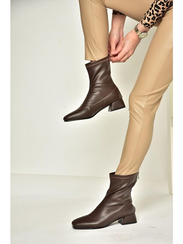 T6427490 Kahverengi Kadın Bot - Görsel 3