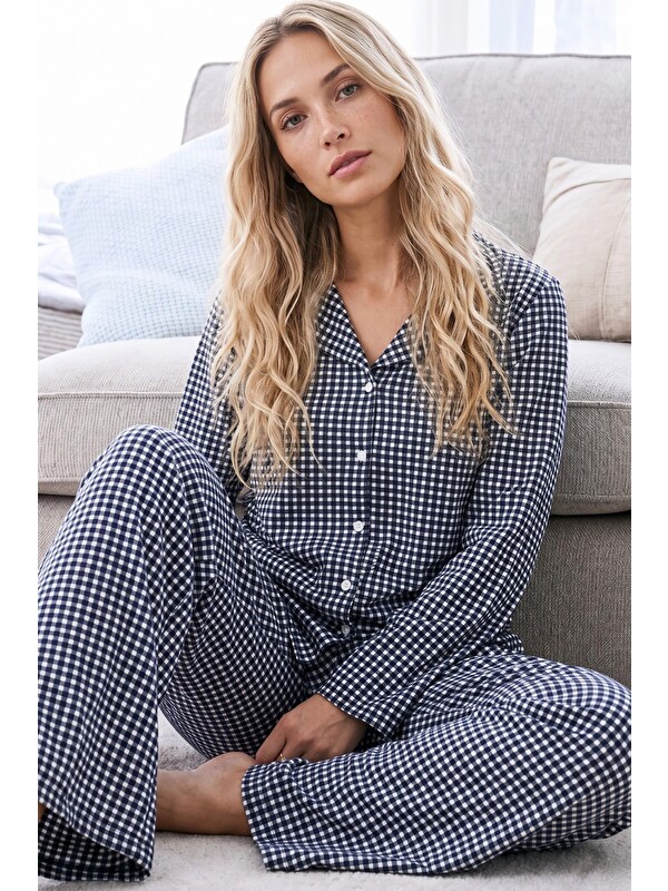 Siyah İnci Lacivert Ekose Desenli Termal Kumaşlı Ultra Soft Yumuşak Düğmeli Örme Pijama Takımı