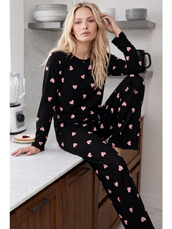 Siyah İnci Siyah Desenli Termal Kumaşlı Ultra Soft Yumuşak Örme Pijama Takımı