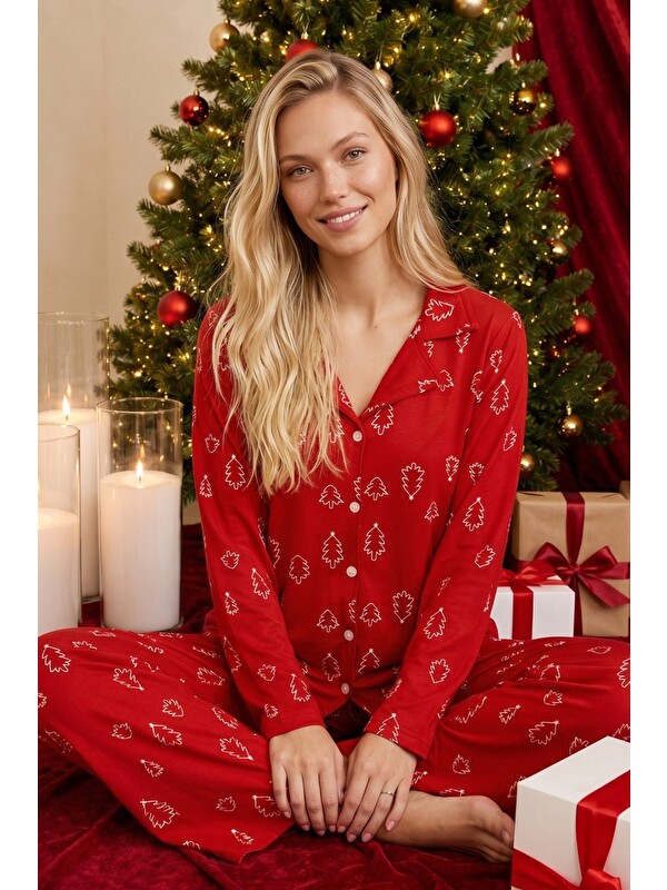 Siyah İnci Kırmızı Yılbaşı Temalı Desenli Termal Kumaşlı Ultra Soft Yumuşak Düğmeli Örme Pijama Takımı