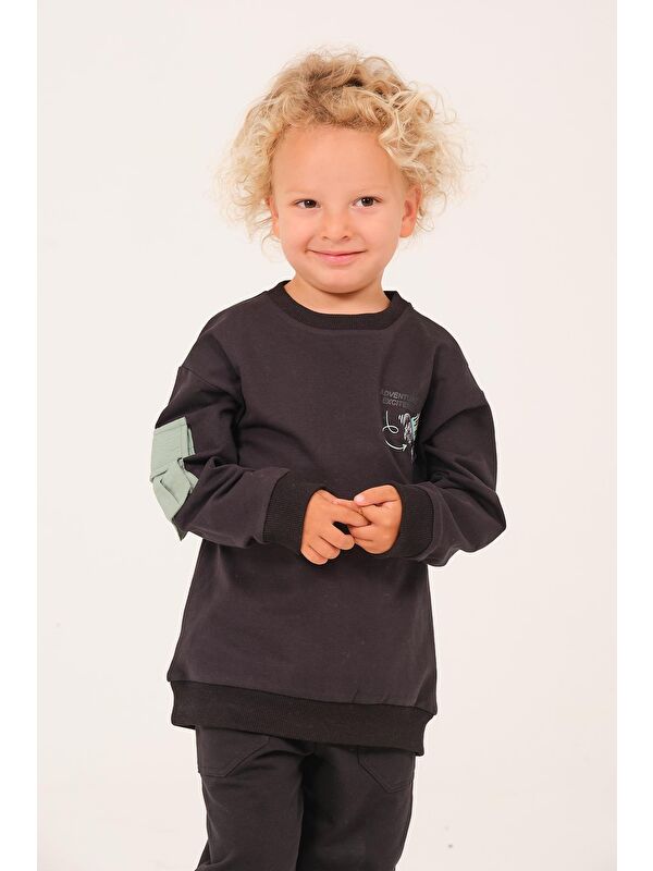 ZEYLAND Erkek Çocuk Cep Detaylı Sweatshirt - Siyah