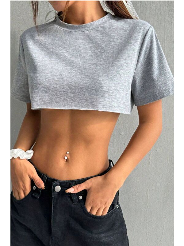 Tarz Cool Kadın Gri Bisiklet Yaka Oversize Crop T-Shirt