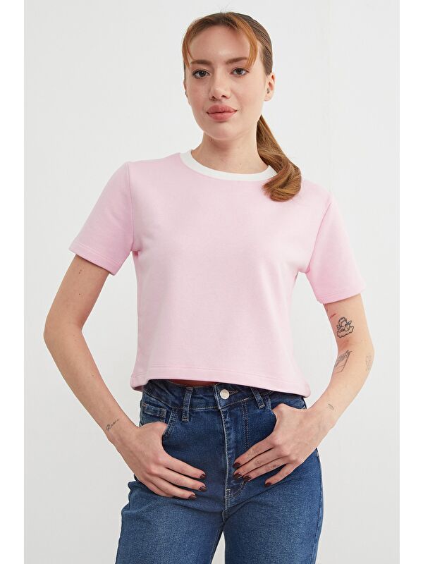 Fullamoda Basic Ribana Yaka Mevsimlik Crop Tişört