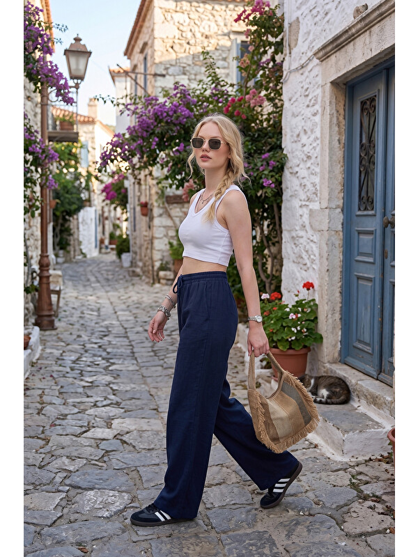 Lela Pamuklu Relaxed Fit Yüksek Bel Geniş Paça Pantolon 668YP5559