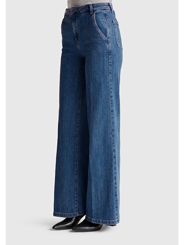 United Colors Of Benetton Kadın Mavi Pamuk Karışımlı Cep Detaylı Geniş Paça Denim Pantolon