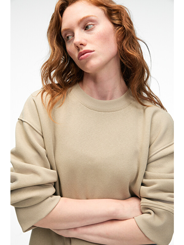 GRIMELANGE ESME Kadın Oversize Yuvarlak Yakalı Kol Ucu Ve Etek Ucu Manşetli TAŞ Sweatshirt
