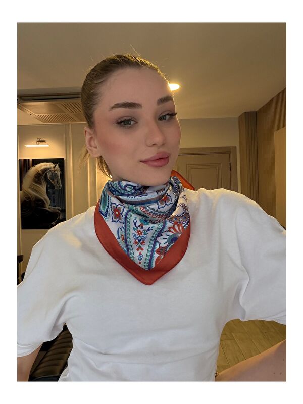 Luminos Butik Kadın Desenli Saten Boyun Fuları Bandana Turuncu Mavi Ekru FLR2006
