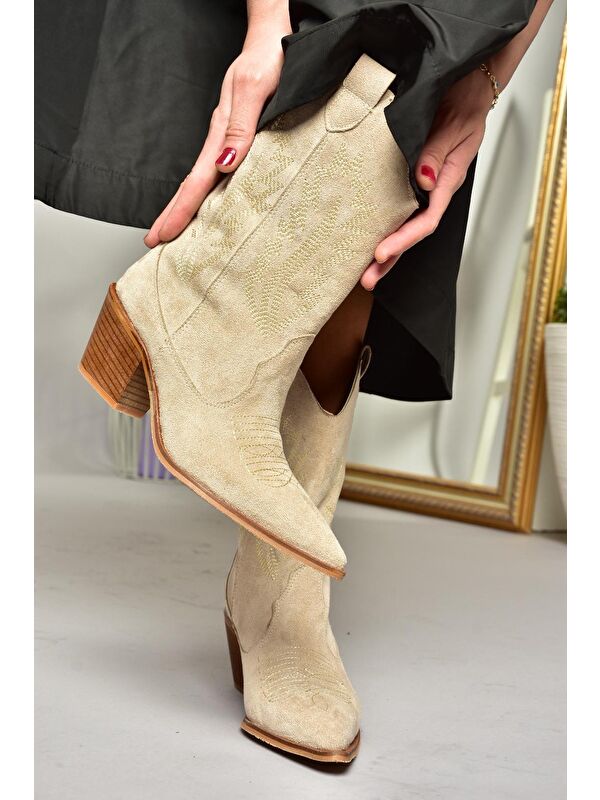 T2676550 Bej Kadın Bot - Görsel 2