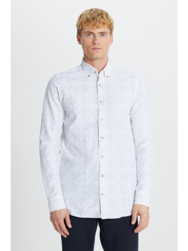 AC&Co / Altınyıldız Classics Erkek Beyaz-Haki Pamuklu Slim Fit Dar Kesim Düğmeli Yaka Baskılı Gömlek