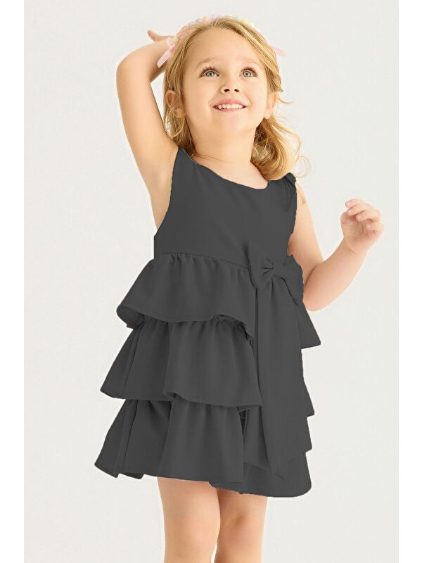 Zepkids Bisiklet Yaka Kurdele Detaylı Eteği Fırfırlı Sıfır Kol Koyu Gri Renk Kız Çocuk Elbise