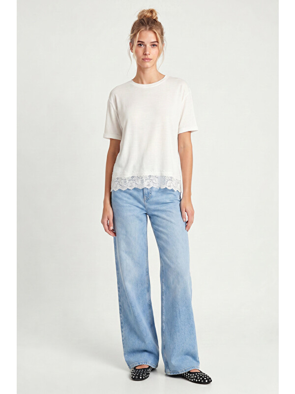 Happiness İstanbul Dantelli Oversize Mevsimlik Triko Bluz BEYAZ LYY0146