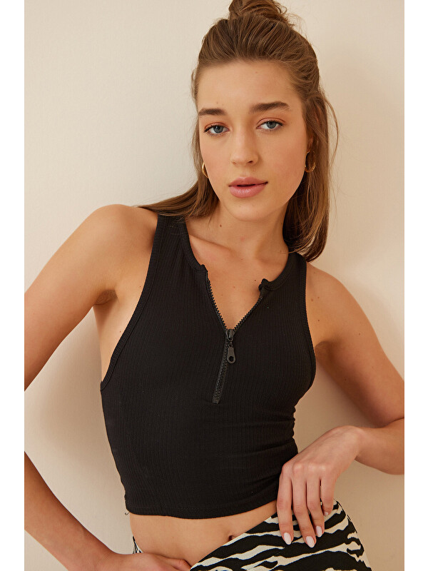 Happiness İstanbul Fermuarlı Fitilli Crop Örme Bluz SİYAH lyk0007