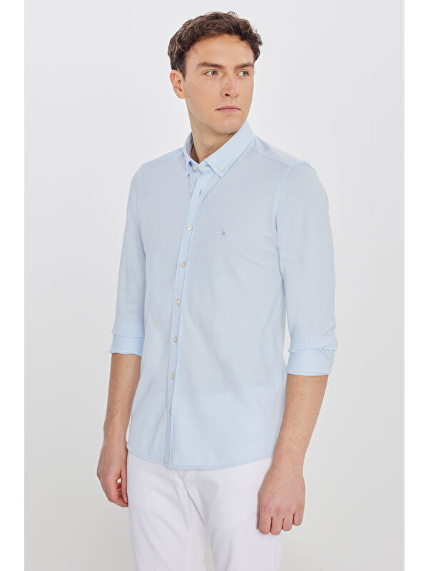 Altınyıldız Classics Erkek Mavi 360 Her Yöne Esneyen Pamuklu Tailored Slim Fit Dar Kesim Düğmeli Yaka Örme Gömlek