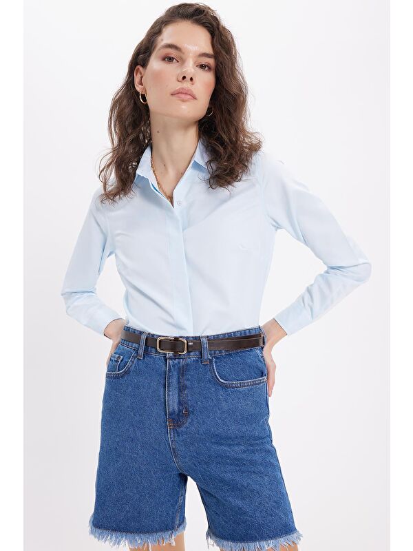 TUDORS Kadın Slim Fit Dar Kesim Vucüda Oturan Uzun Kollu Gizli Düğme Detaylı Mavi Basic Gömlek