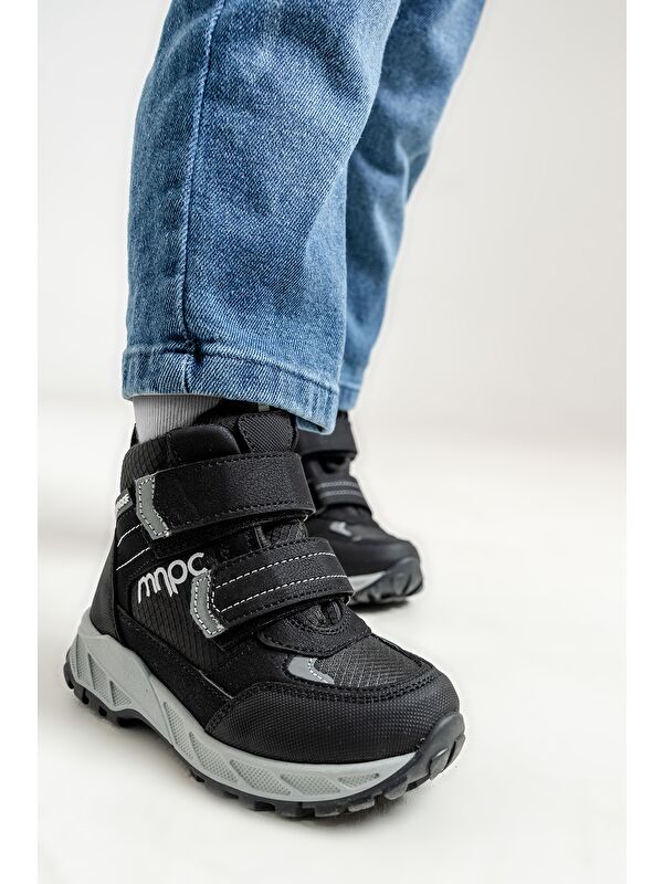 Erkek Çocuk Siyah Su Geçirmez Anatomik Günlük Bot - Görsel 3