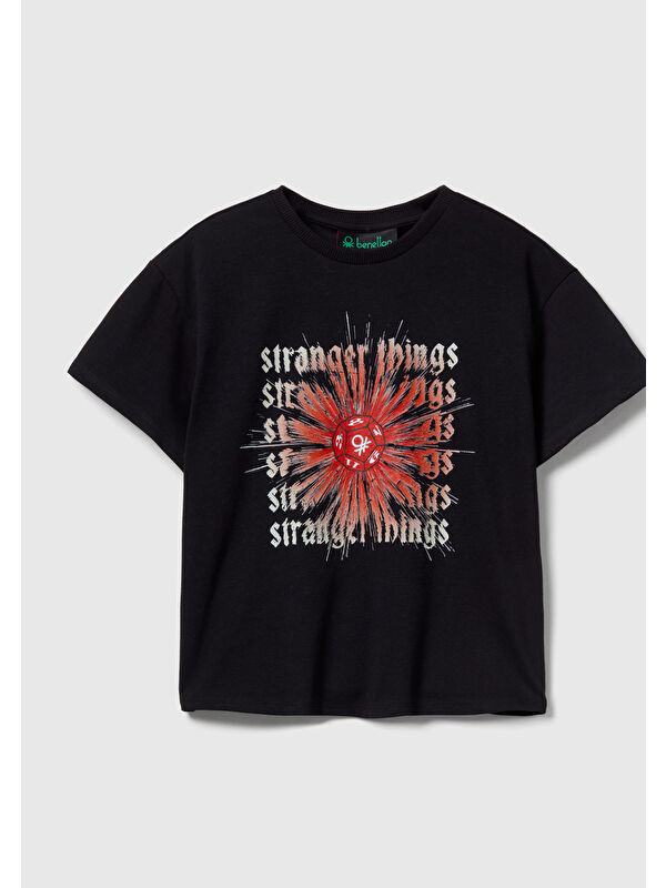 United Colors Of Benetton Kız Çocuk Siyah %100 Pamuk Stranger Things Ön Baskılı Kısa Kollu T-Shirt