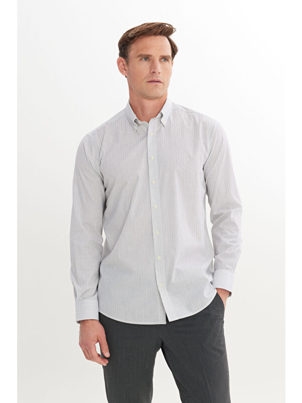AC&Co / Altınyıldız Classics Erkek Açık Gri %100 Pamuk Slim Fit Dar Kesim Düğmeli Yaka Gömlek