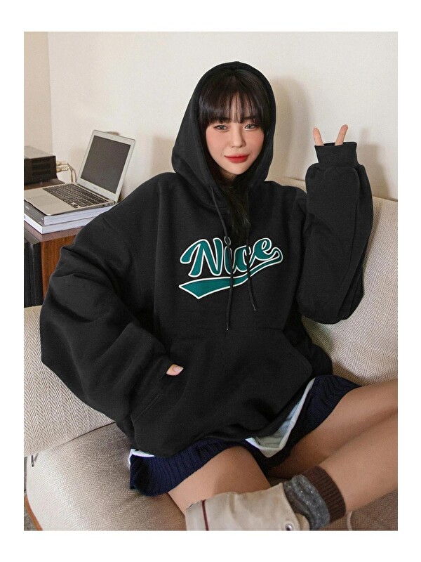 Trendseninle Kadın Siyah Oversize Nice Baskılı Sweatshirt