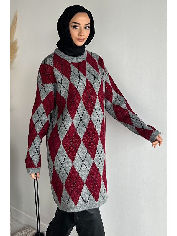 Julude Gülseli Desenli Simli Tesettür Triko Tunik