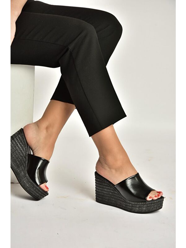 Fox Shoes Siyah Kadın Terlik Y996559960