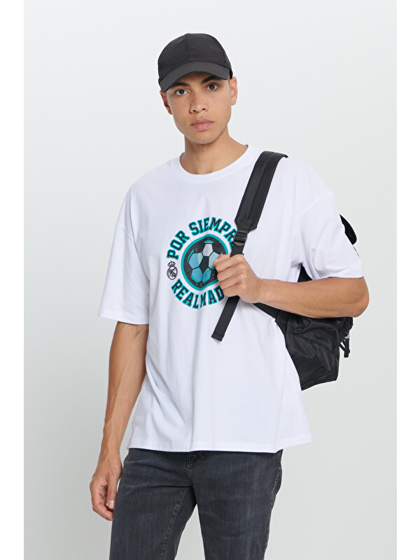 AC&Co / Altınyıldız Classics Erkek Beyaz Real Madrid Lisanslı Oversize Fit Bol Kesim %100 Pamuk Bisiklet Yaka Tişört