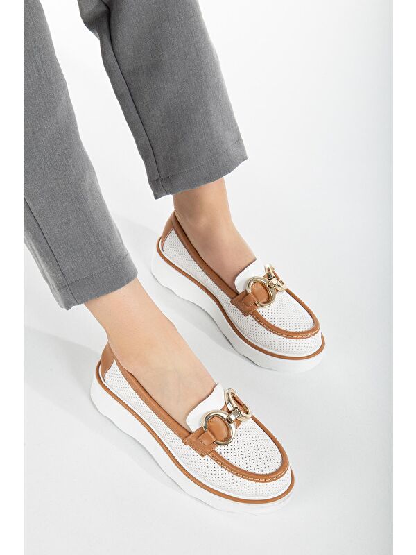 Kadın Beyaz Taba Rahat Kalıp Önü Tokalı Kalın Taban Loafer - Görsel 3