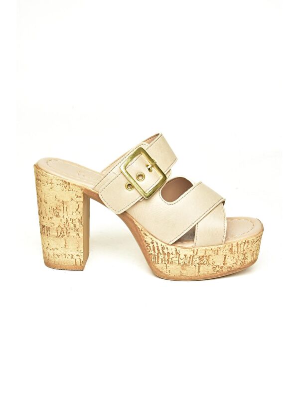 Fox Shoes U9962517 Bej Kadın Toka Detaylı Topuklu Terlik