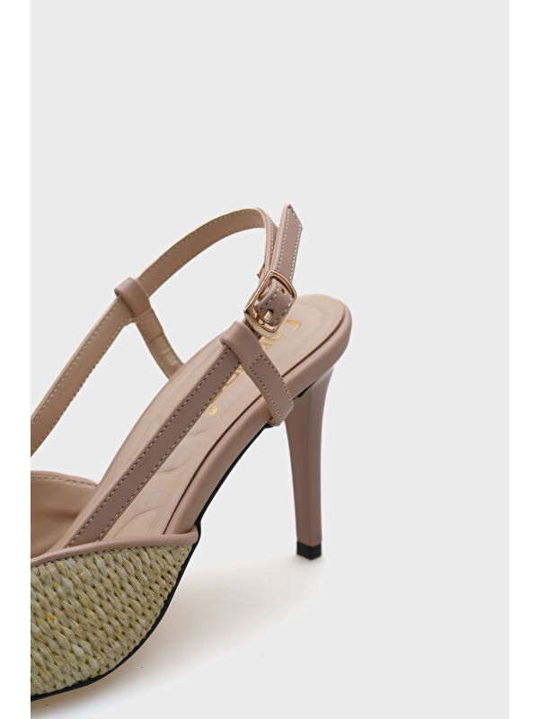 Capone Outfitters Bej Capone Outfitters Hetty Tahta Tokalı Hasır Stiletto