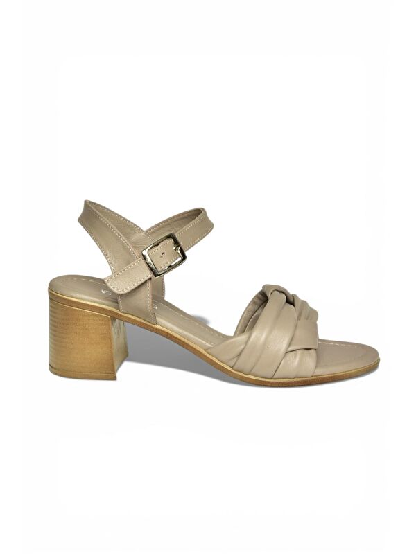 Fox Shoes Bej Fox Shoes Sandalet Kadın P555456303